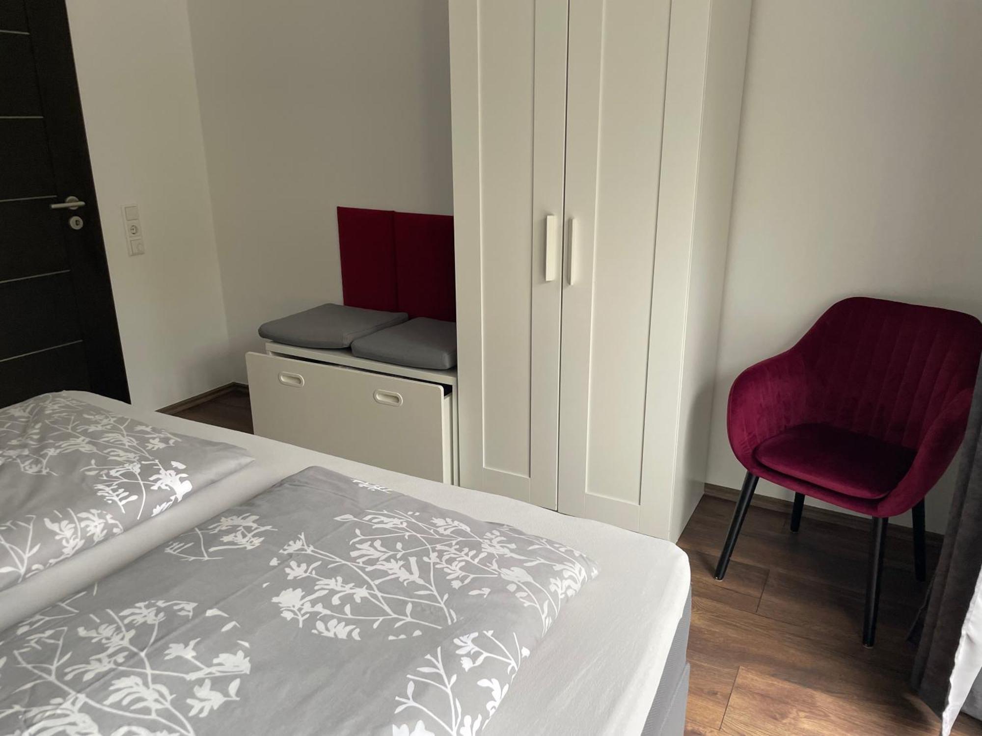 Appartement Im Herzen Von Leimen Bagian luar foto